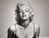 Marilyn Monroe, a NŐ!