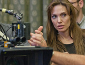 Angelina Jolie rosszul érzi magát legújabb filmje forgatásán
