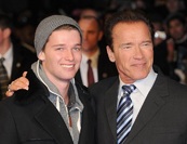 Arnold Schwarzenegger elsírta magát fia filmjének premierjén 