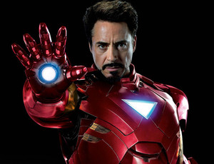 Tony Stark minden eddiginél szórakoztatóbb 