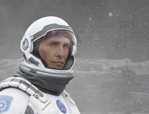 Matthew McConaughey kalandja a csillagok és dimenziók között