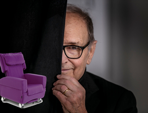 Lila bútor sem lehet Ennio Morricone budapesti öltözőjében 